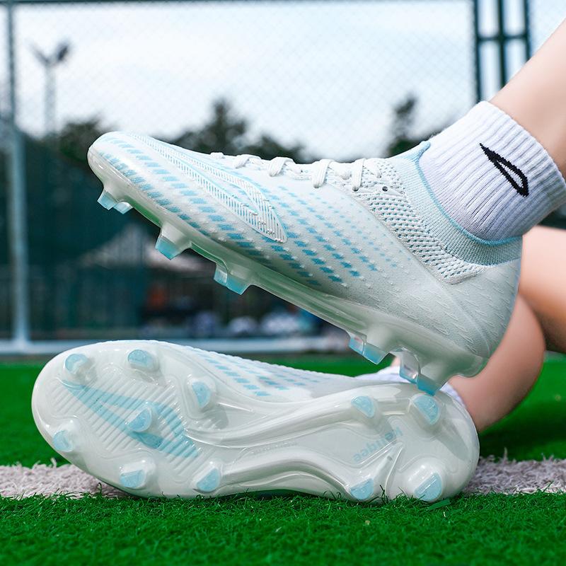 2025 Lingsu series new seamless fly-woven low-top football shoes student artificial grass competition training shoes