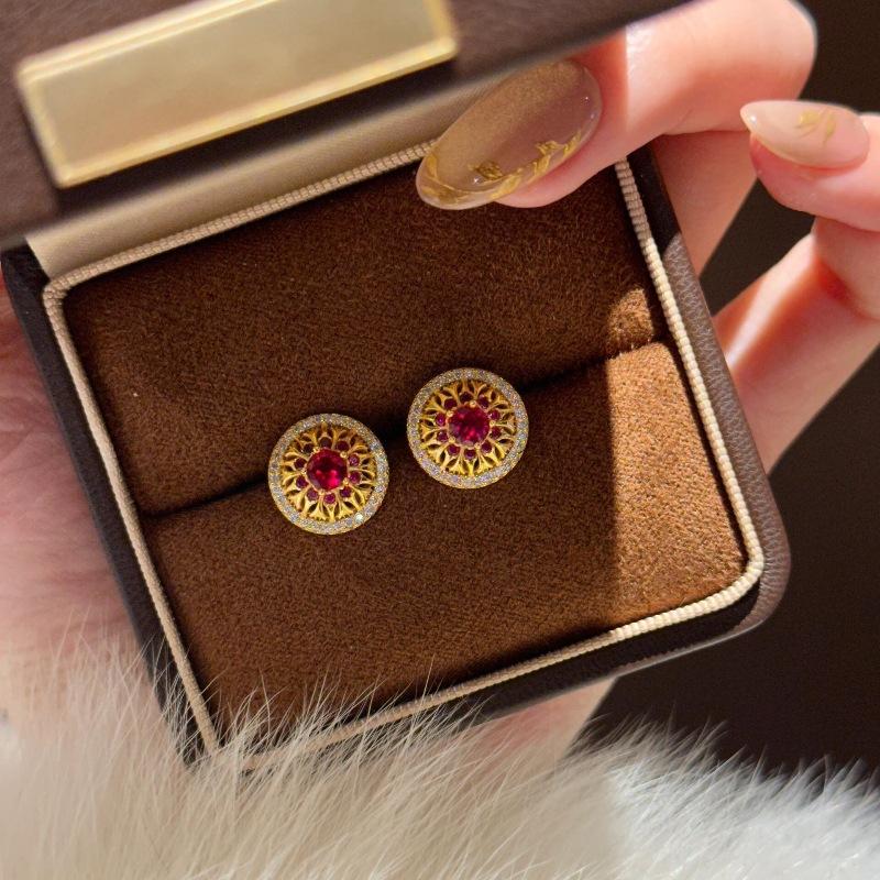 

New Chinese Rose Window Stud Earrings Ruby Light Luxury Full Diamond Weave Red Corundum Earrings Ear Flower Advanced National Style