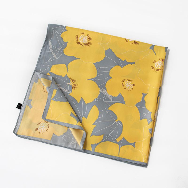 Strictly selected 90 summer silk scarves square scarves high-end soft scarves light and small ladies streamers 90*90CM