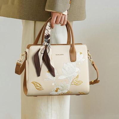 New Chinese Embroidered Handbag Women's New High-end Commuter Shoulder Messenger Bag, National Style Temperament Tote Bag