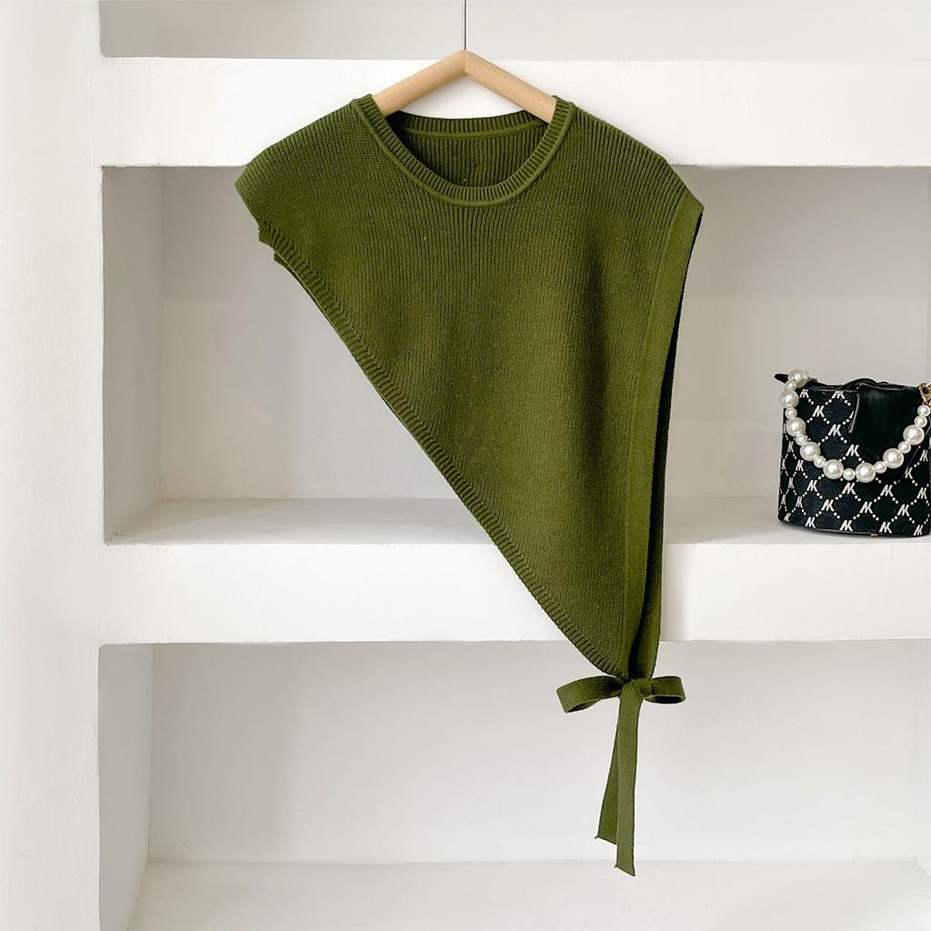 Fashion Versatile Women's Skew Triangle Shawl Autumn And Winter New Women's Shawls Senior Sense Retro Niche Design