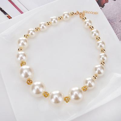 Faux Pearl Rhinestone Women Necklace Round Short Type Necklace for Valentine Day