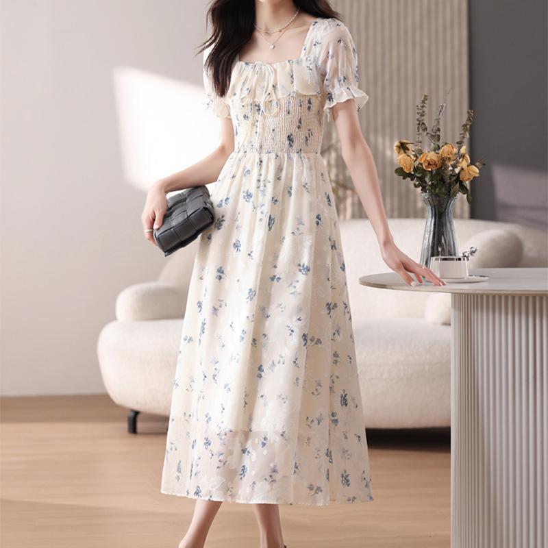 Frisches und zartes Chiffonkleid mit Blumenmuster, langes Sommerkleid für Damen, Strandrock für den Urlaub