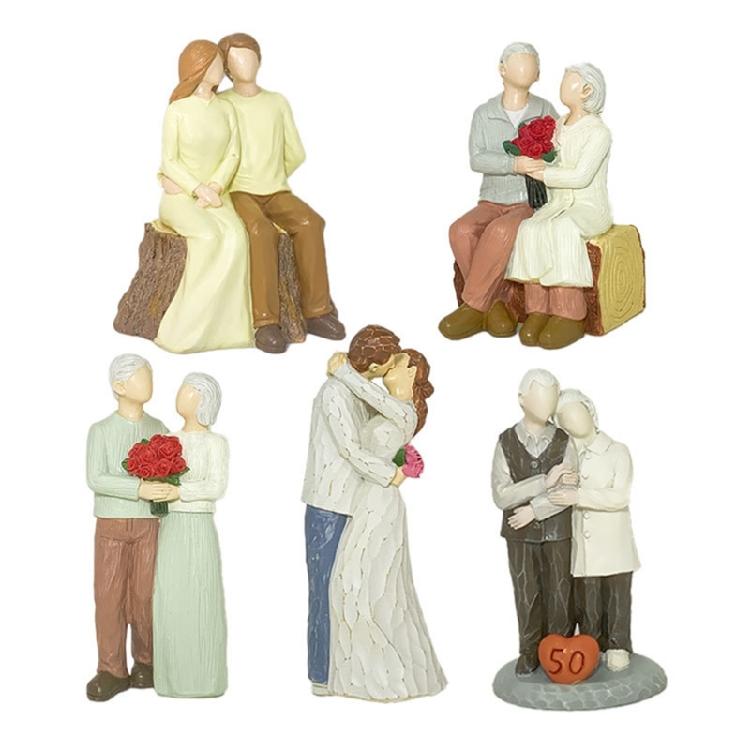 Romantics Loving Elderly Couple Figurine Resins Anniversary Statue Valentines Day Figures Gift for Parent Grandparents