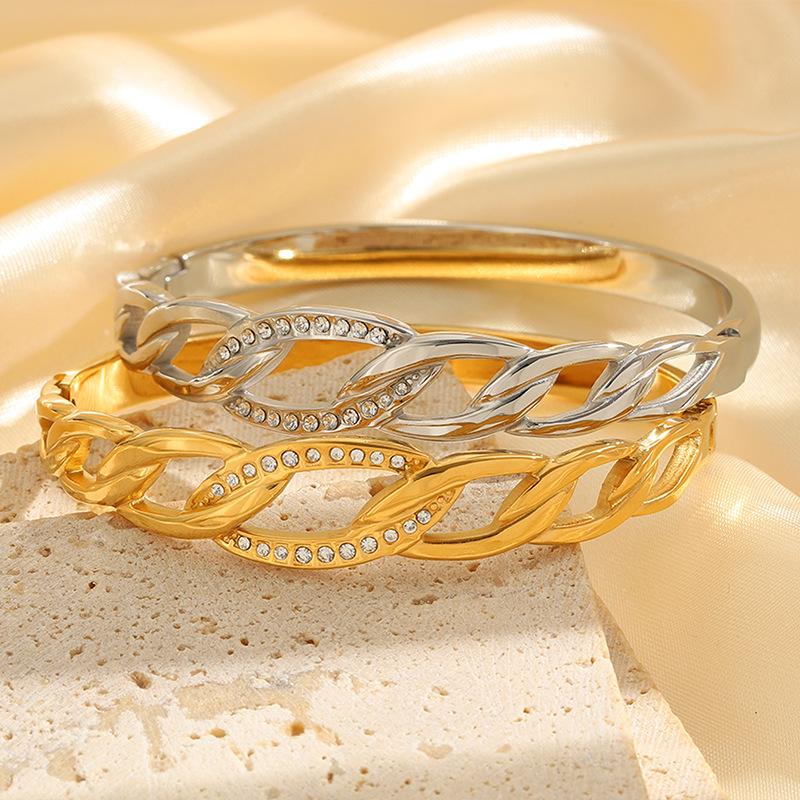 Winding Women's Light Luxury High-end Fashion Niche Design Bracelet Bracelet