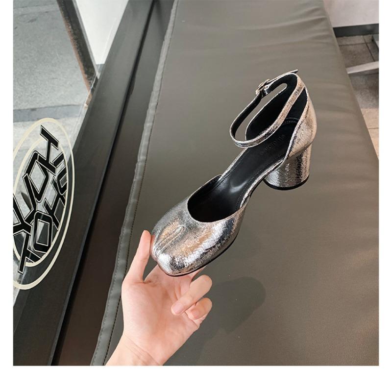 Fashion New Tabi Shoes Women Buckle Strap Split Toe Sandals  Women Chunky Round High Heels Women Fashion Sandalias De Las Mujeres