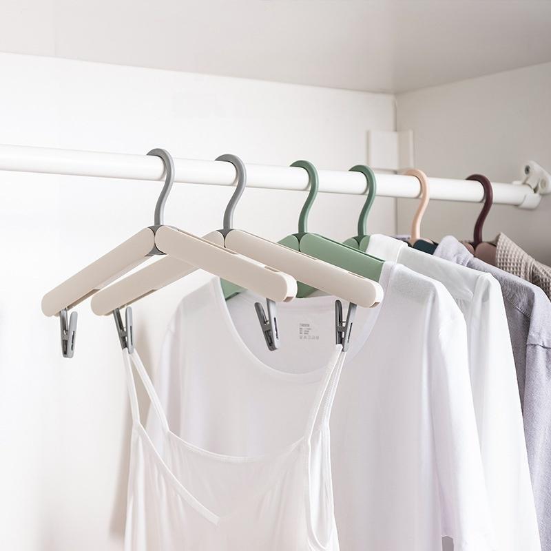 Collapsible Travel Hangers Lightweight Foldable Space-Saver Closet Clothes Hangers with Hidden Clips for Jackets Pants