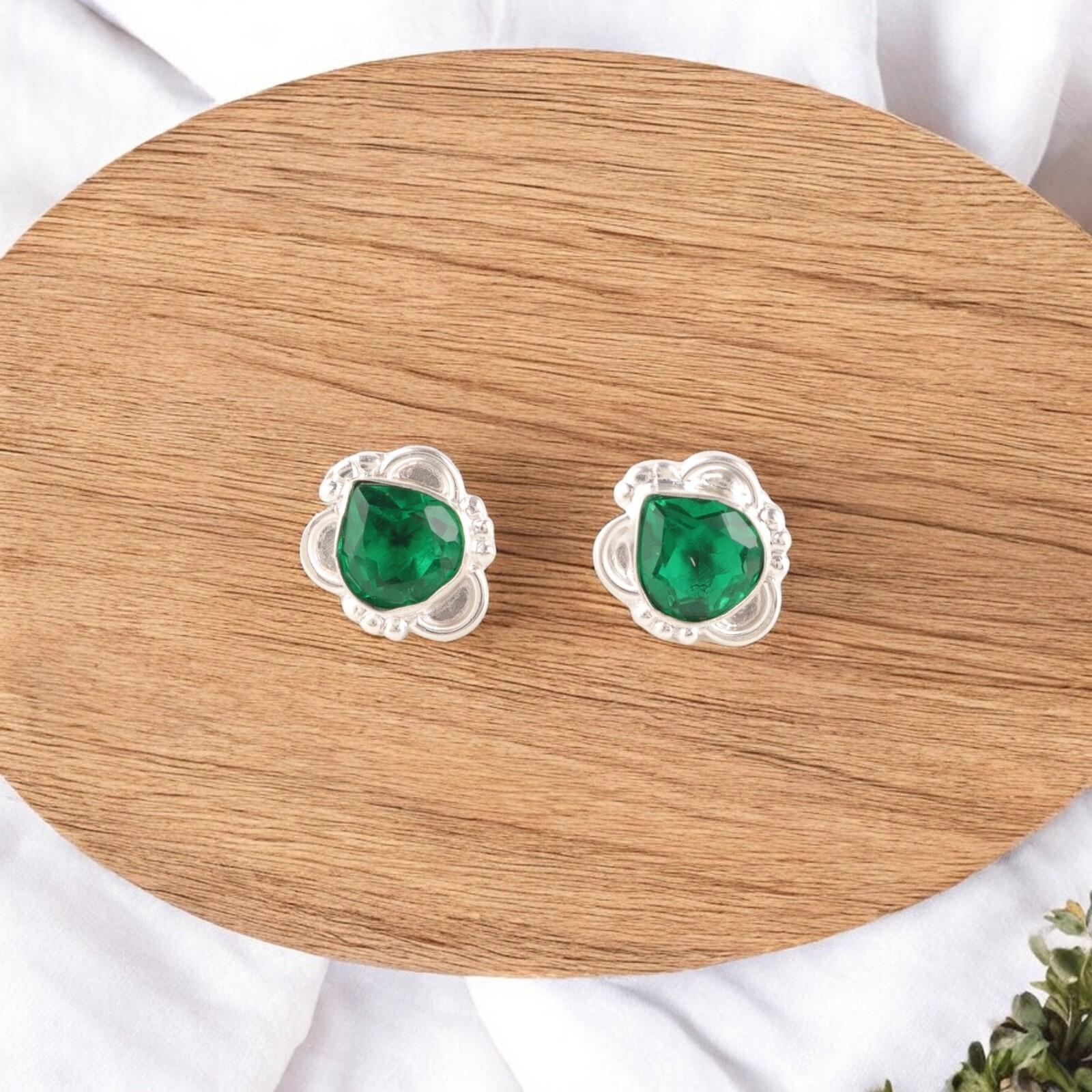 

Серьги с граненым хром-диопсидом из стерлингового серебра 925 пробы, ручная работа EE-159-9