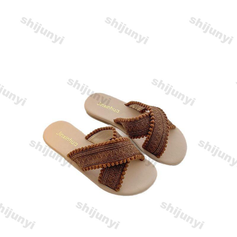 2025 New Bohemian Women's Beach Slippers Lightweight Comfortable Fashionable Flat Casual Shoes Outdoor Slip On One Word Sandal