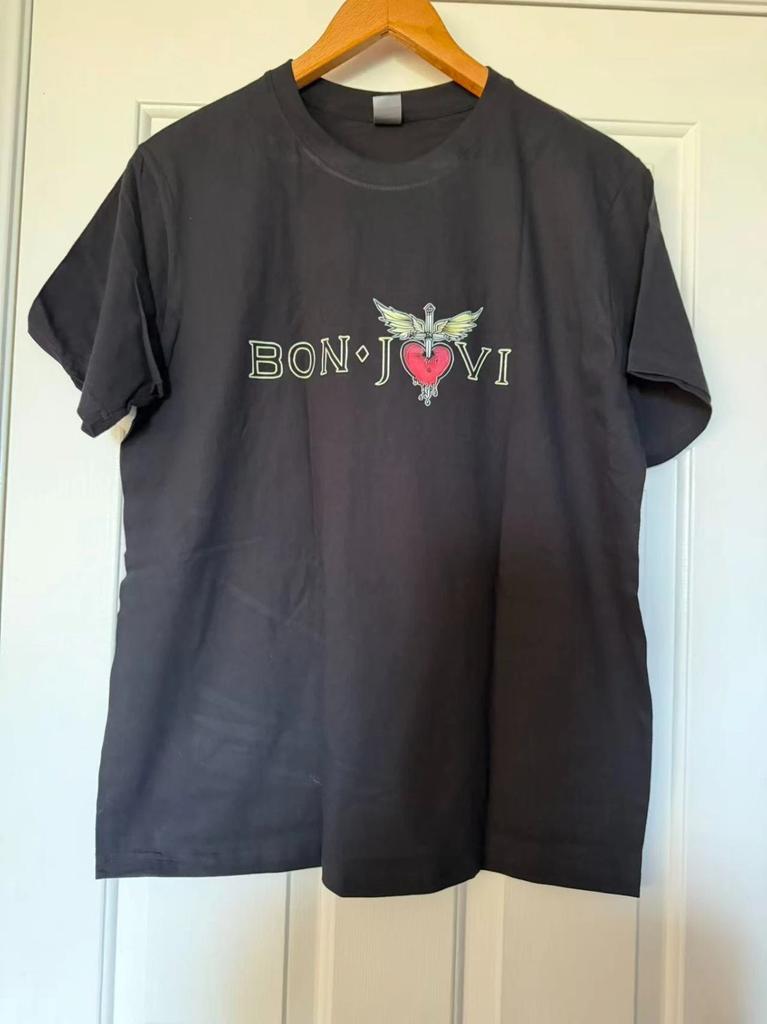 Bon Jovi Winged Heart Logo Black T-Shirt Rock Band Tee Unisex