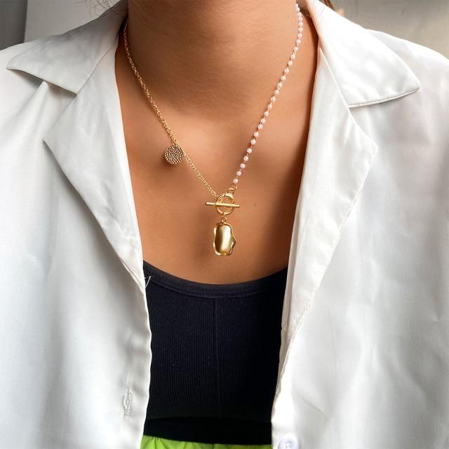 Modish Fashionable Butterfly Crystal Stone Pearl Pendant Necklaces Bold Statement Clavicle Pearl Chain Layered Necklaces Trend Butterfly Collar