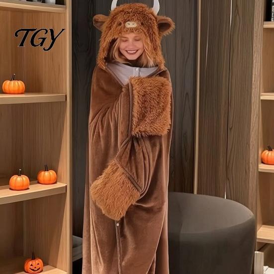 Versatile Pajama Cloak Halloween Wearable Blanket Hoodie, Cozy Hooded Highland Cow Cape, Soft Plush Sloth Black Cat for Women Home Loungewear