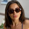 Small Oval White Sunglasses ladies Simple Retro Vintage Designer Round Sun Glasses Classic Summer Shades Trendy Popular Eyewear