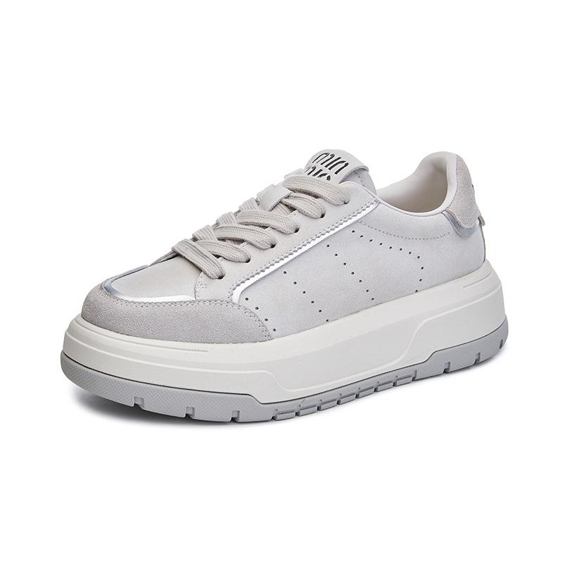 Suction Film Sole Leather Women's Shoes 2025 Spring New Thick-soled Versatile Sports Shoes Casual Little White Shoes Women's Fashion Board Shoes