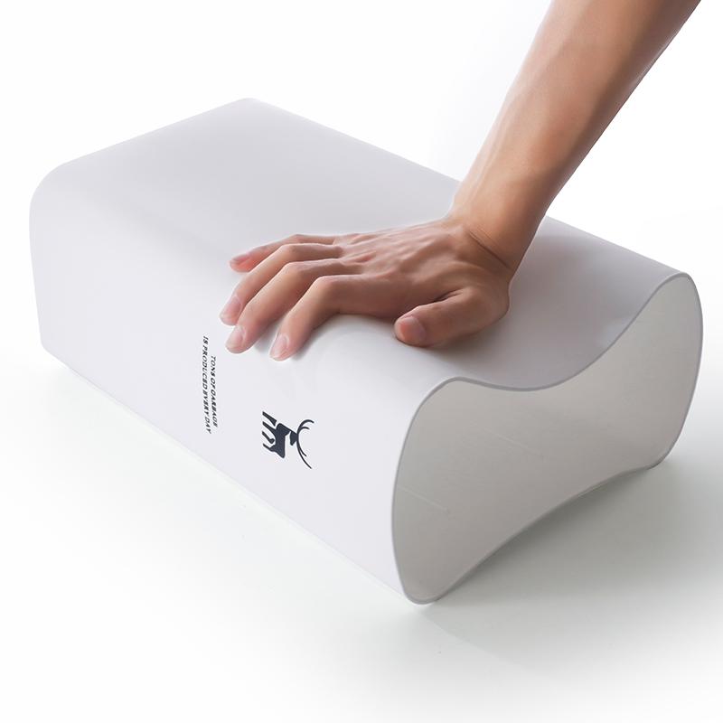 Large Press-Lid Trash Can for Kitchen, Living Room, Bedroom, and Bathroom - Deer Design