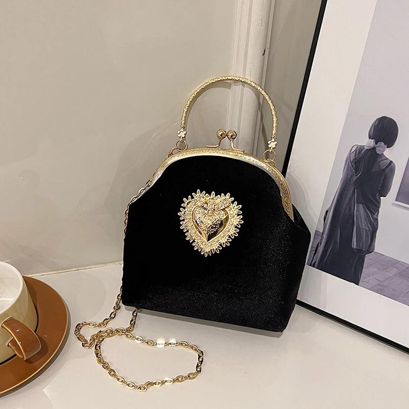 Fashion Chains Velvet Frame Heart Dinner Hand Bags Hot Sale Diamonds Shoulder Bag High Quality Sweet Crossbody Bags for Women