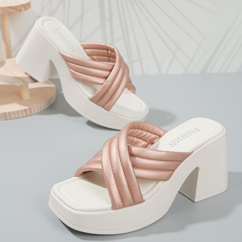 Trendy Women's Slippers 2024 Summer New Thick Sole Anti Slip Cross European and American Style Women's Shoes Platform Sandals