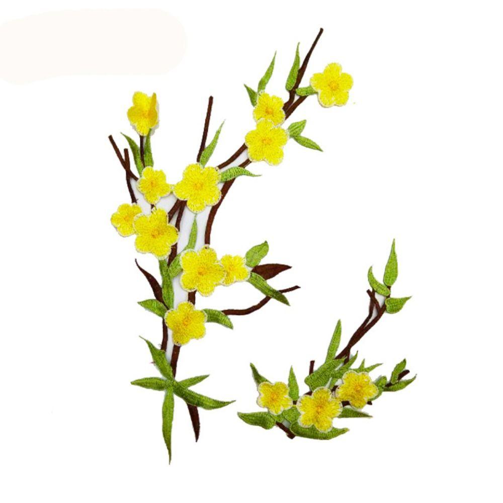 

2pcs Exquisite Flower Embroidered Patches Plum Blossom Clothes Patches Clothing Applique Sewing