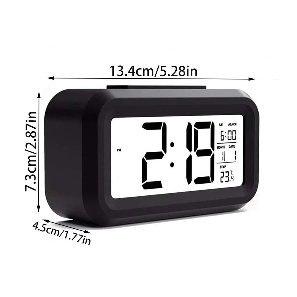 Batteriebetriebener LCD-Wecker, Temperatur, Datum, Woche, 3 Alarme, Hintergrundbeleuchtung, Schlummerfunktion, Tischuhr, Nachtsichtfunktion, 12/24-Stunden-Digitaluhr