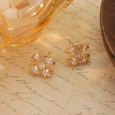 Exquisite And Sweet Shining Zircon Double C Letter Stud Earrings, Small, Elegant, Simple And Versatile Earrings, High-End Light Luxury Earrings.