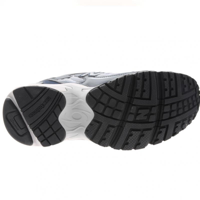 New Balance Ml725aj Sneakers