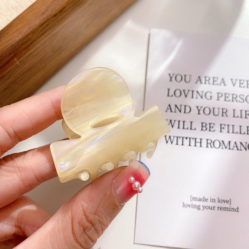 Fashionable Acetate Hair Claw Clips Compact Design Ideal For Stylish Women Colorful White