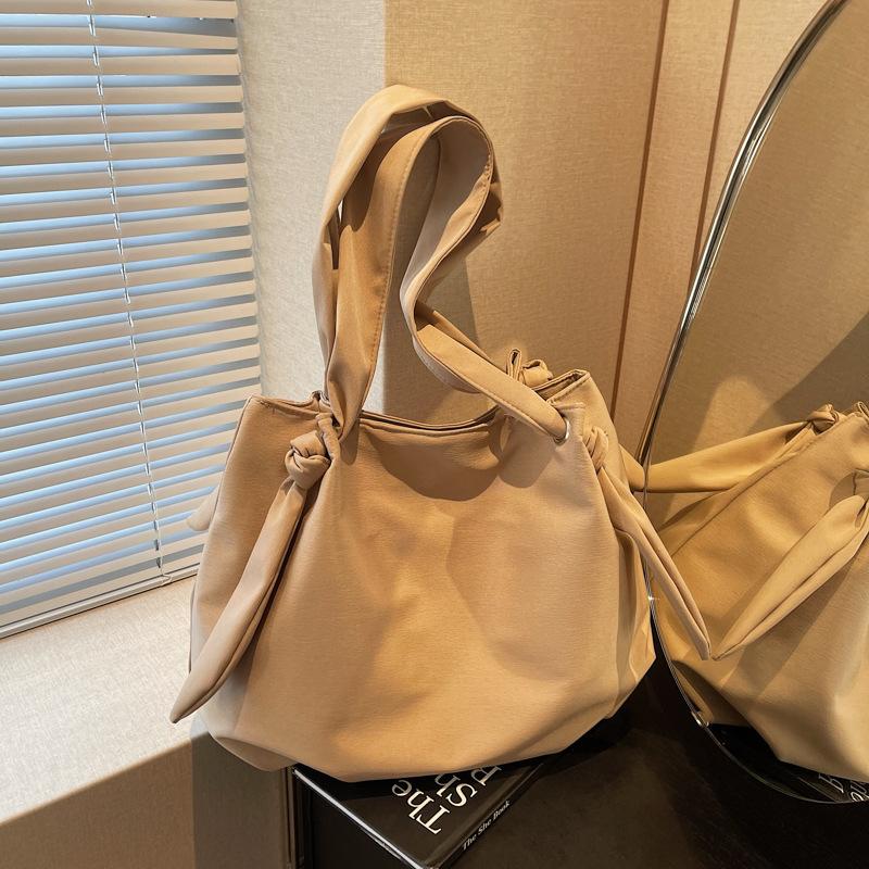 Japanese Literature and Art College Students Class Tote Bag Women's Pleated Simple and Versatile Casual Shoulder Bag Handbag