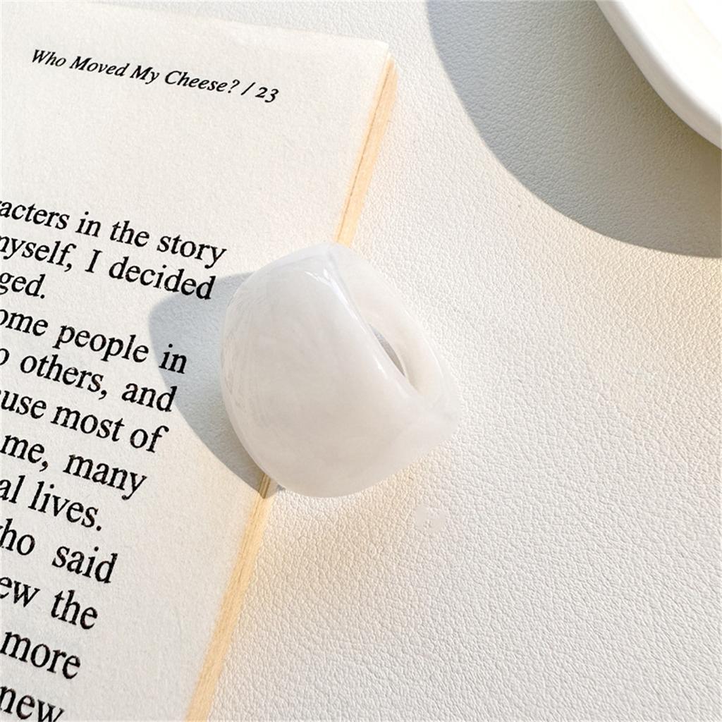 Fashion Solid Color Wide Oval Resin Ring for Women Girl Retro Vintage Jewelry Y2k Hip Hop Women Rings 2026 NEW INS Punk Ring