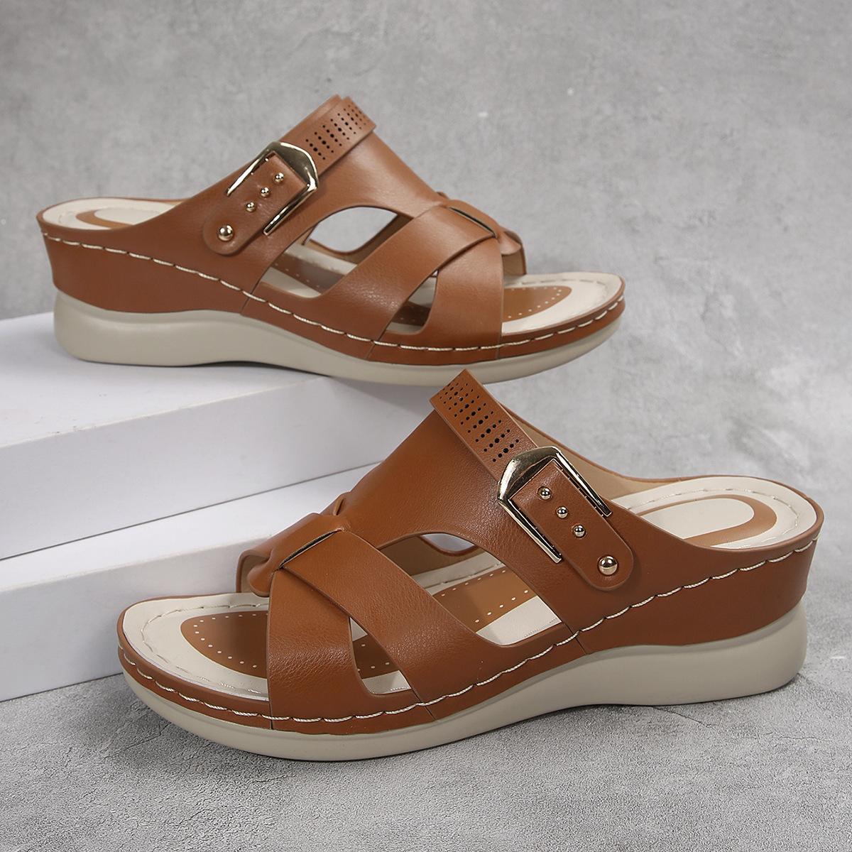 

2025 foreign trade summer new women s slope heel platform slippers large size fish mouth casual outer wear beach shoes women 43 темно-коричневого