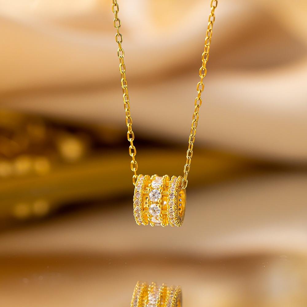 Elegant Luxury Full Zircon Copper Micro Inlaid Necklace Women Simple Exquisite Collarbone Chain Necklace