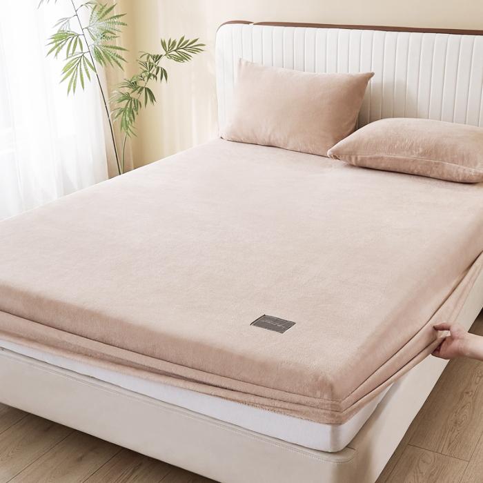 Simple Solid Color Fitted Sheet Nordic Mattress Cover Plush Bed Sheet Winter Warm Elastic Soft Bed Sheet with Elastic Band