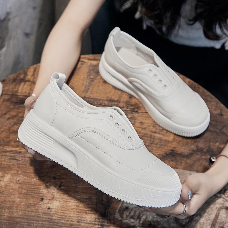 Plateau weiße Schuhe Damen Sommer neu Sport vielseitig Sommer Leder erhöhend Board Schuhe lässige Einzelschuhe