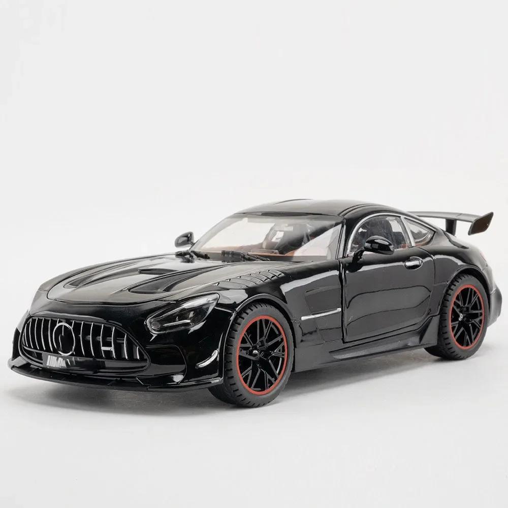 1:18 GT-R Car Miniature Model Toy Diecast Alloy Supercars Doors Opened Sound Light Pull Back Vehicle for Boy Birthday Gifts
