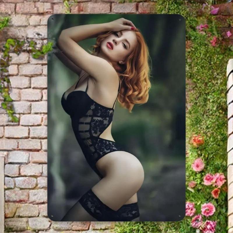 Pin-Up Girl Tin Plates, Garage Workshop Metal Decor 20x30cm