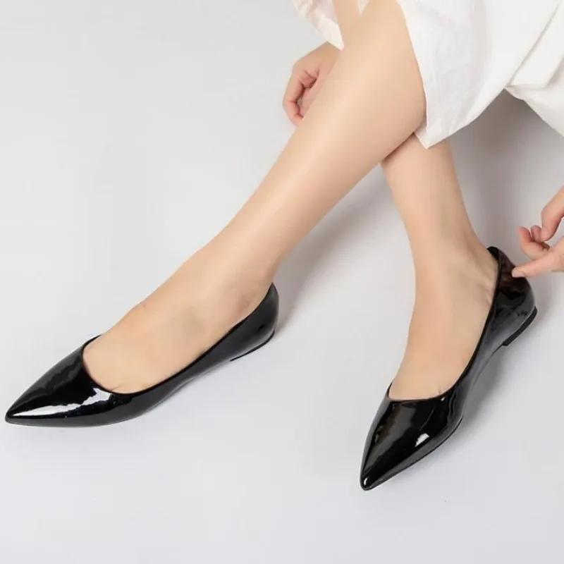 Fashion Ladies Footwear Glossy Office Slip-on Moccasins Black Women's Flat Shoes Shoe High Quality Fashion Vacation Wholesale Casual Non