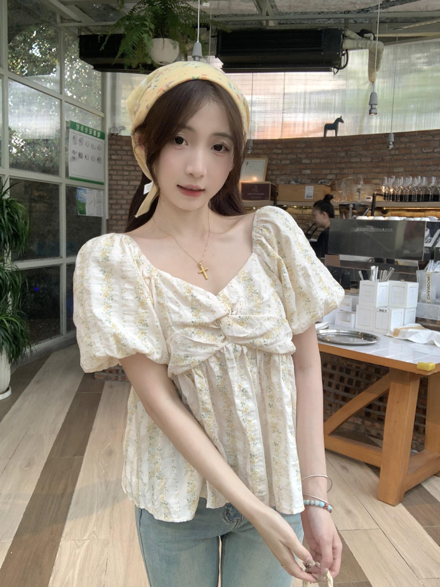 

Plus Size Floral Puff Sleeve Square Neck Blouse 4XL жовтий