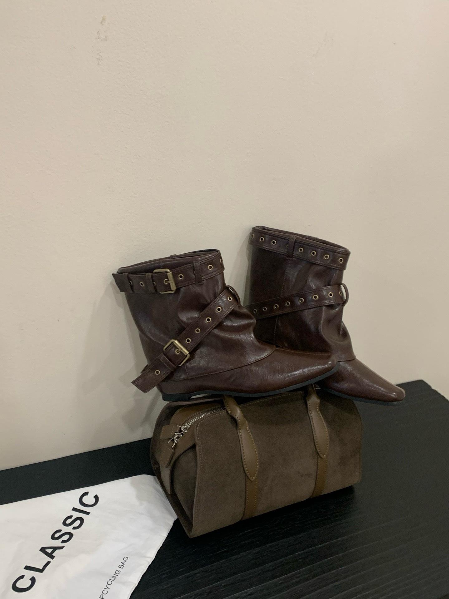 

Туфли Женские 2025 Новые Женские Остроносые Ботильоны с Заклепками, Пряжкой на Ремне, Ботинки Мартин, Короткие Ботинки, Женская Обувь 39