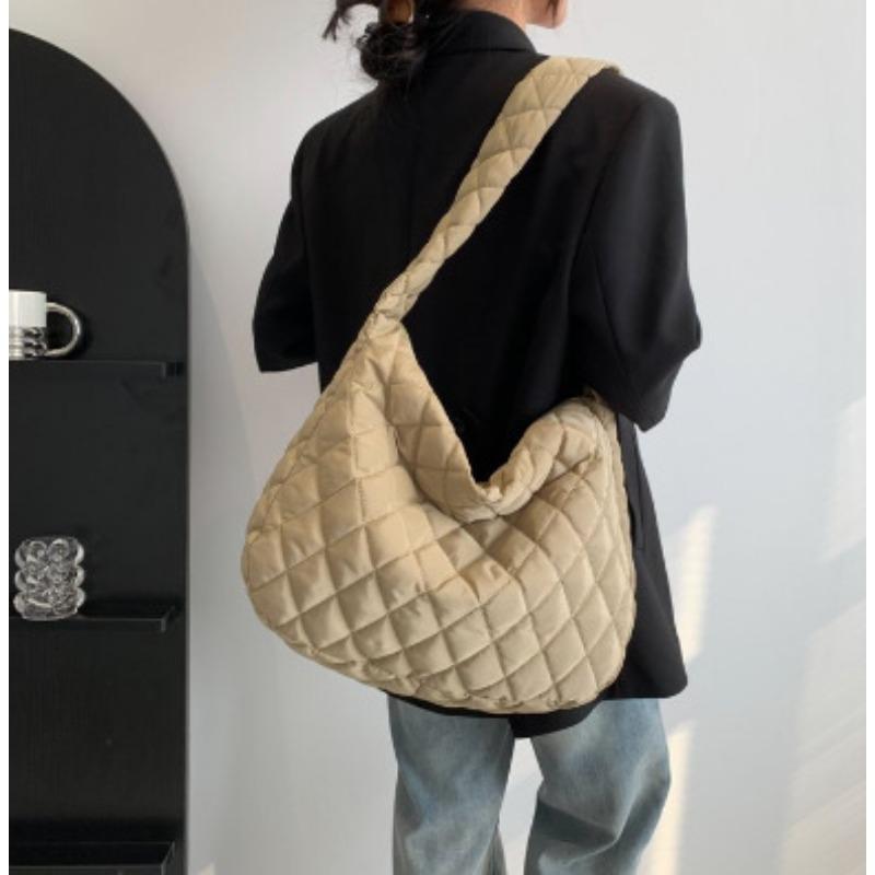 

New retro large-capacity nylon embroidery thread rhombus large-capacity tote bag women s shoulder bag messenger bag women s хаки