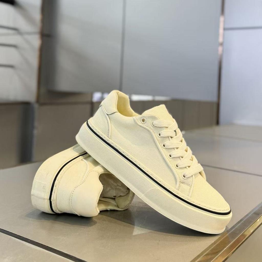 New Men's Classic Four Seasons Fashion Low Top Skateboarding Shoes Comfortable Soft Sole Sneakers
