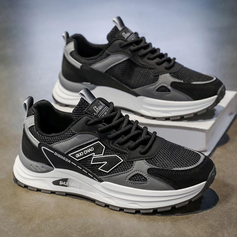 New Fashion Men 's Four Seasons Comfortable Thick Sole Shoes Students BoysTrending Soft Sole Breathable Casual Running Sneakers