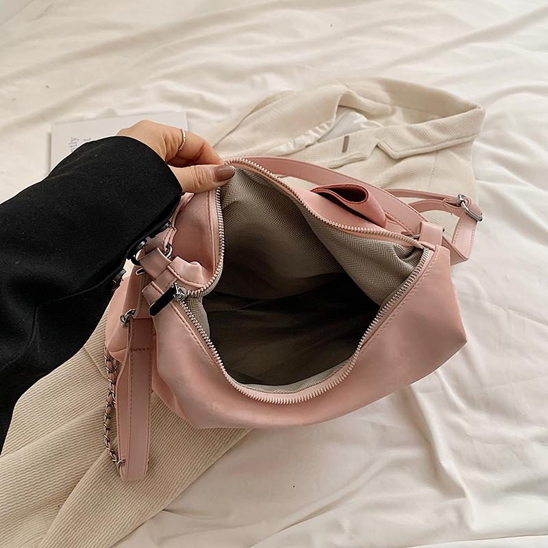 Módní dámská jednoduchá velká kožená cestovní taška přes rameno dámské kabelky 2024 léto nová retro velkokapacitní hobo kabelka