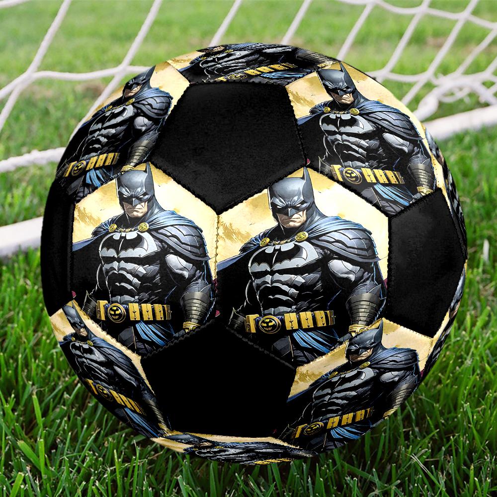 Batman Theme Size 5 Soccer Ball, Suitable for Both Indoor and Outdoor Matches, a Gift Suitable for Everyone.
