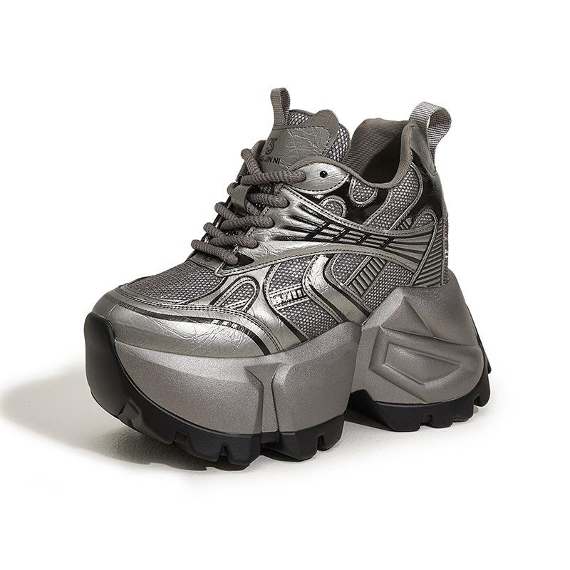 

Платформенные кроссовки папа женские 2025 осень и зима новая серебристая небольшая внутренняя высота увеличение женская обувь универсальные повседневные спортивные туфли 39