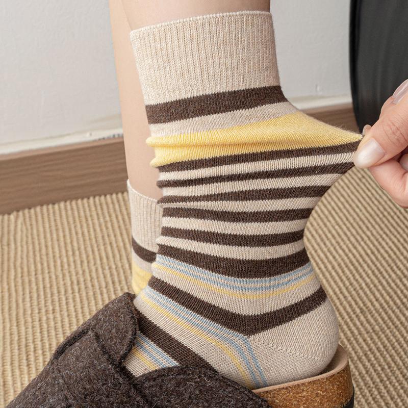 Women'S Autumn And Winter  Retro Style Striped Seamless Layered Socks
