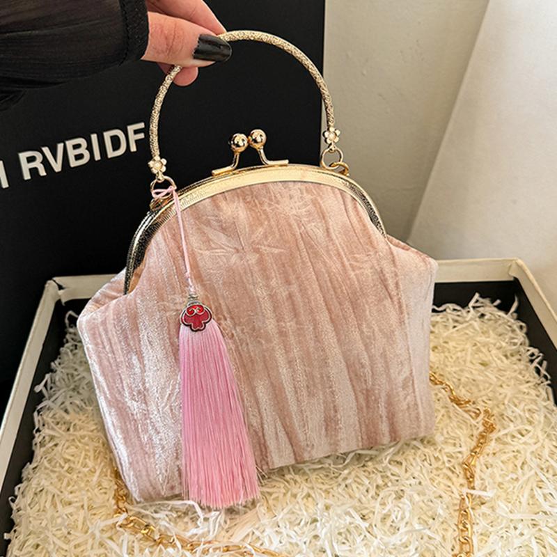 Retro Shoulder Crossbody Bag for Women Designer Bag Tassel Chain Shell Lock Clip Feminine Bag