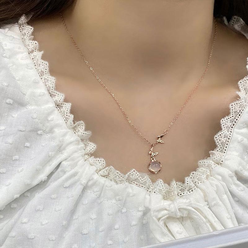 Super Feenhaft Sanfter Wind Weißer Jade Mark Schmetterlingshalskette mit Süßem und Hochwertigem Gefühl, Schlüsselbeinkette, Vielseitiges Temperament