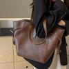 Fashion Tote Bag for Commuting To Work with Large Capacity and Single Shoulder Strap - Simple Women's Bag