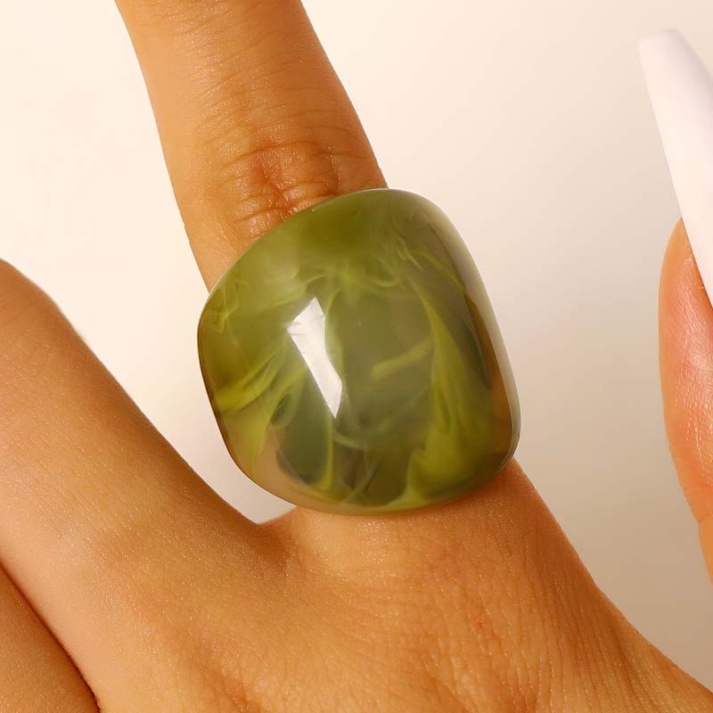 

Vintage Colorful Resin Irregular Smooth Rings for Women Boho Plastic Geometric Finger Rings Aesthetic Party Zircon