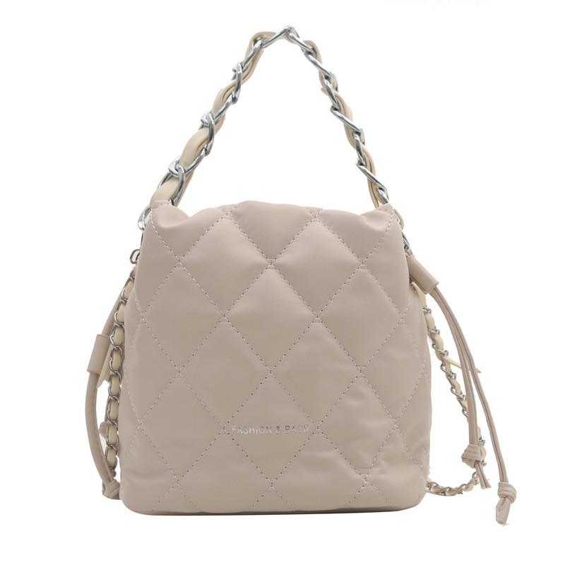 Популярная маленькая сумка-ведро 2024 Весна Новый стиль Модная ромбовидная цепочка Одно плечо Сумка через плечо