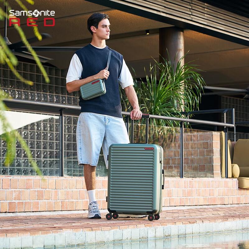 

Samsonite PC Hardside Spinner Luggage